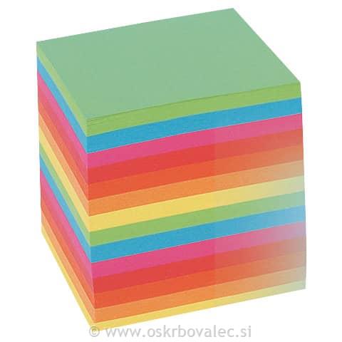 Kocka blok lepljena 90x90x8,5 barvna
